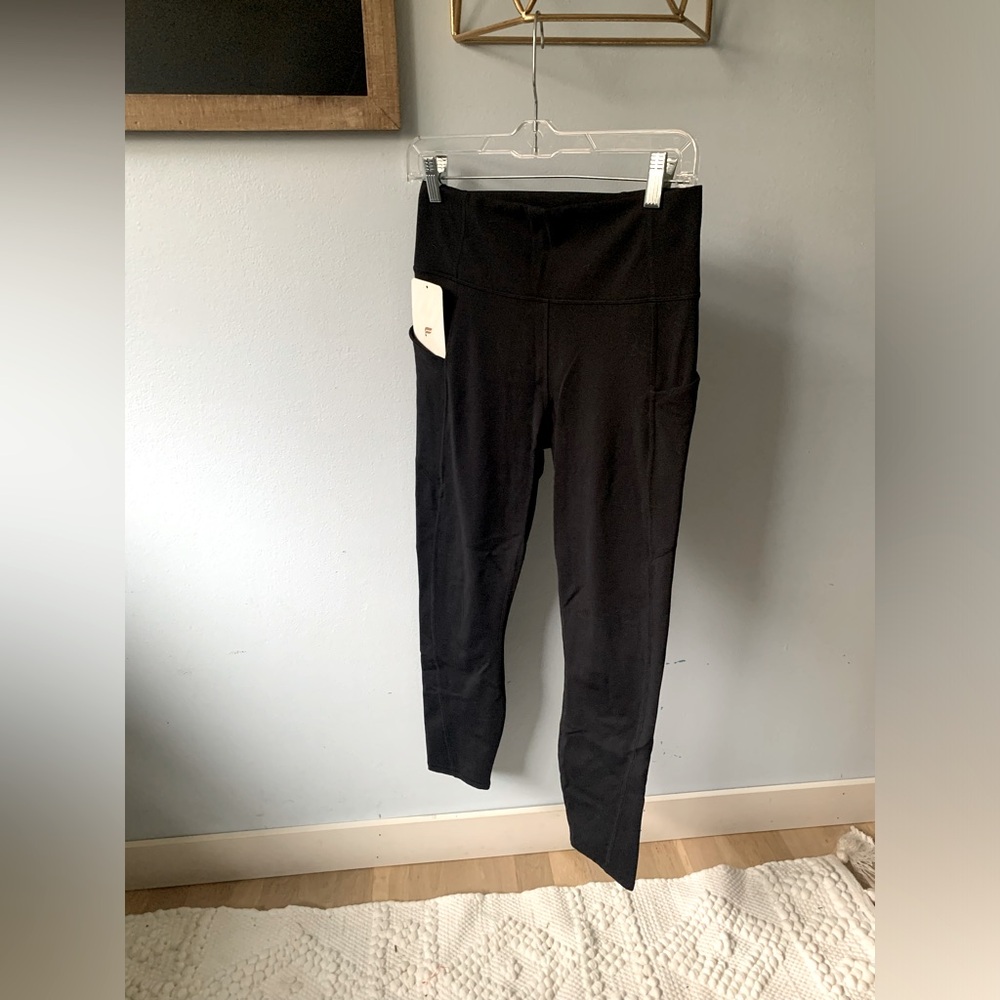 Fabletics Oasis High Waisted Pocket Leggings